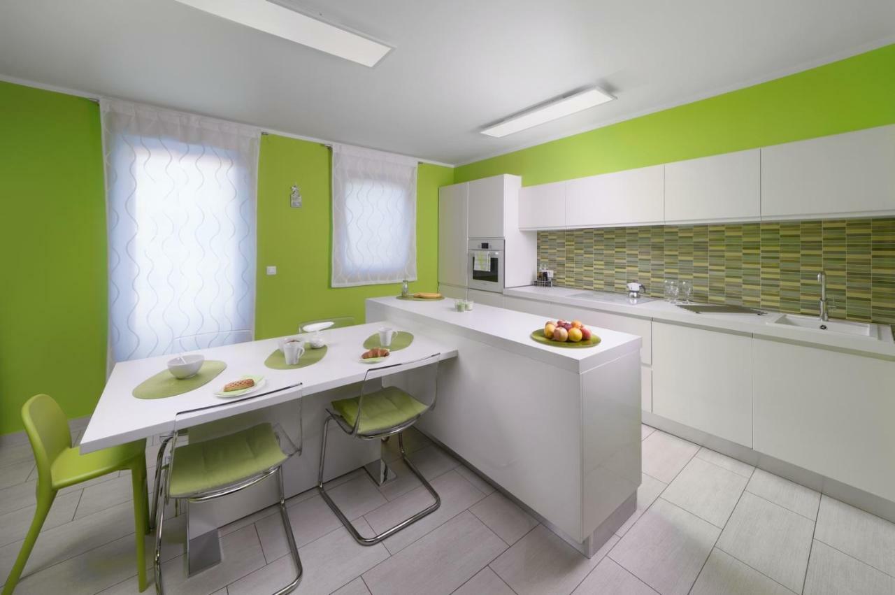 Rainbow Apartment Pula Exterior foto