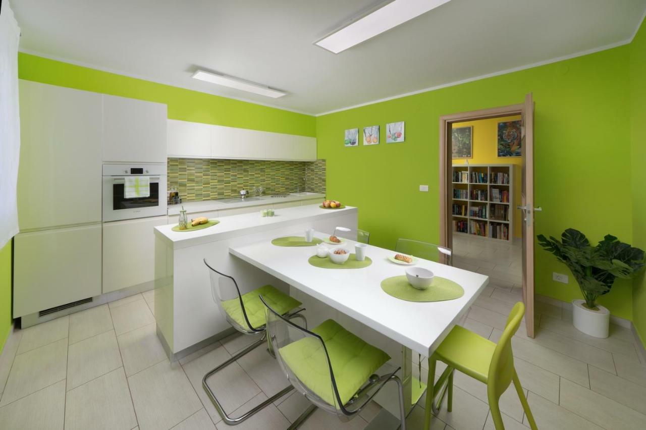 Rainbow Apartment Pula Exterior foto