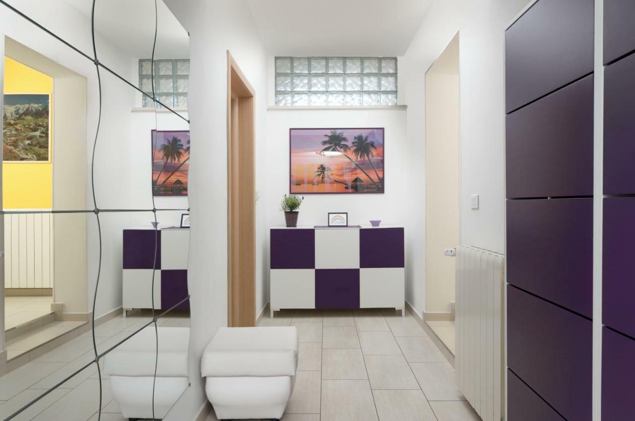Rainbow Apartment Pula Exterior foto
