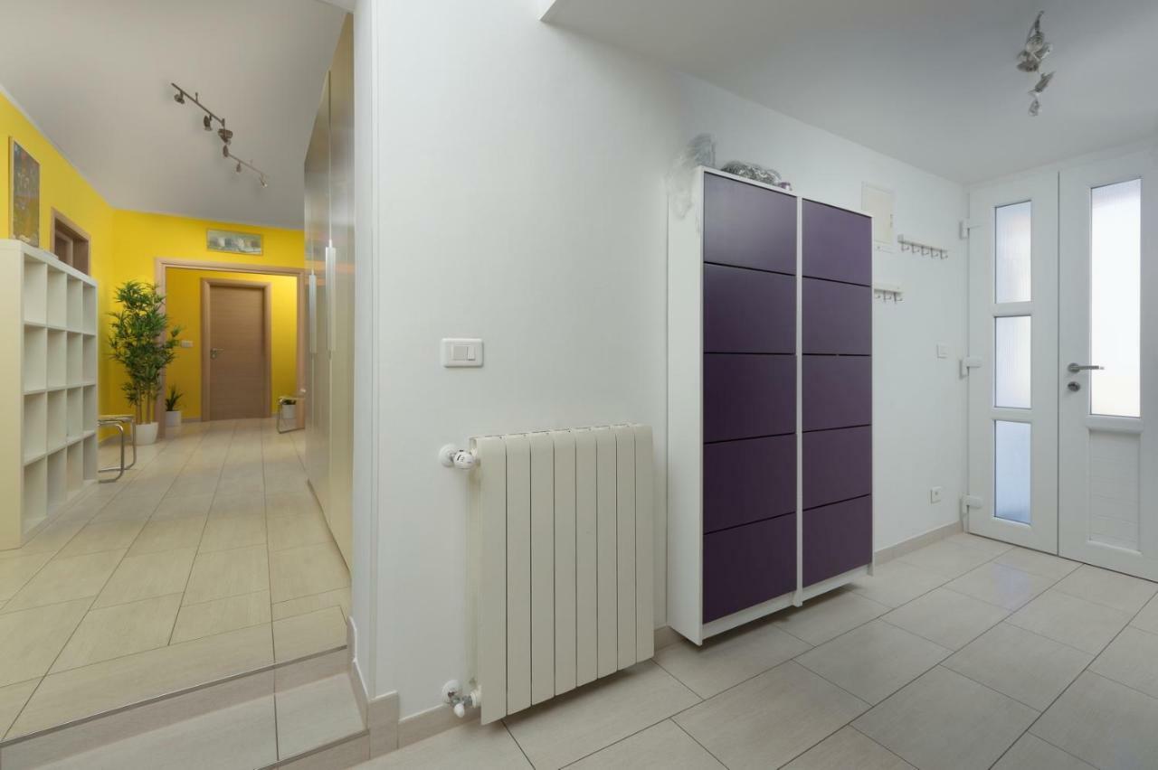 Rainbow Apartment Pula Exterior foto